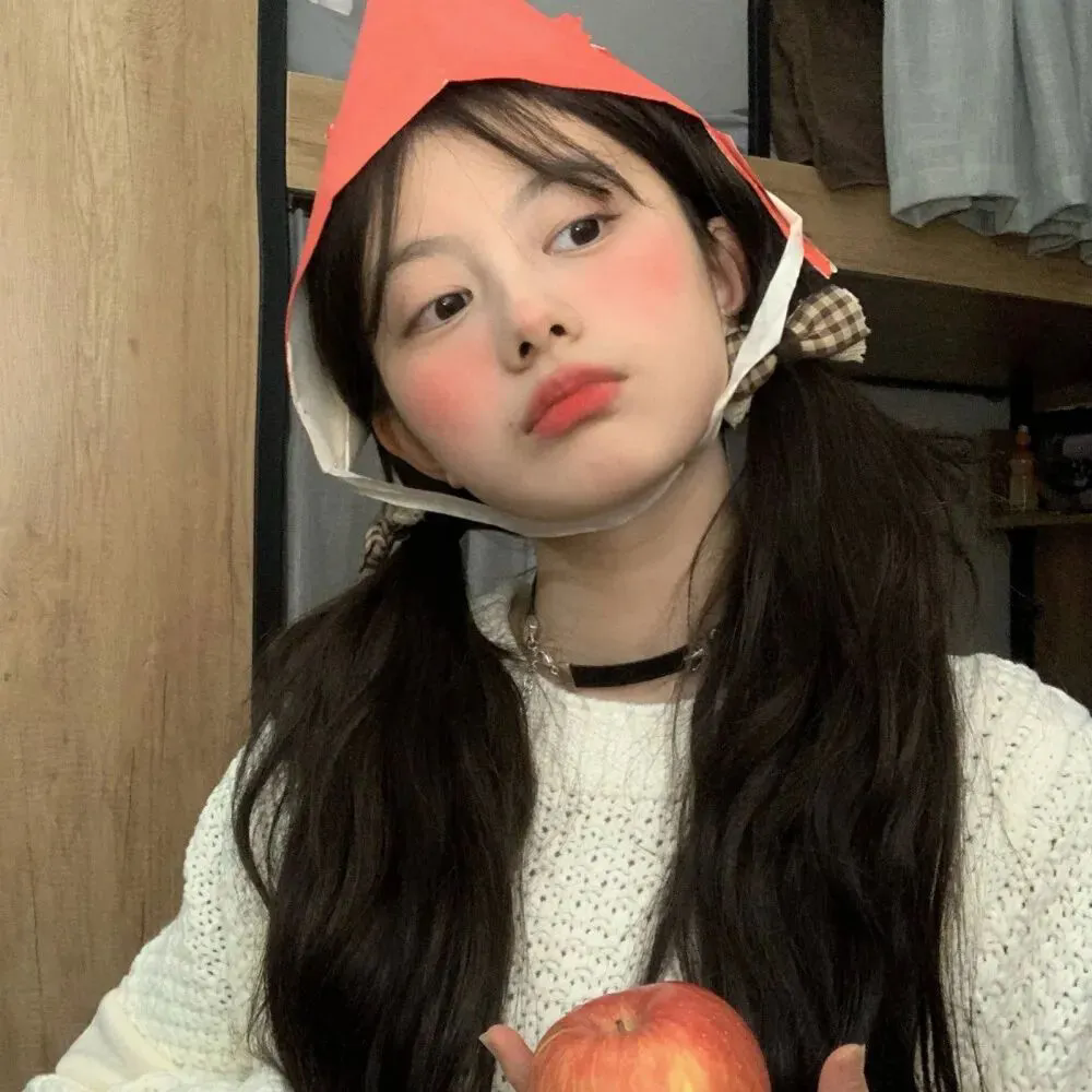 失忆后和贫穷白月光闪婚了